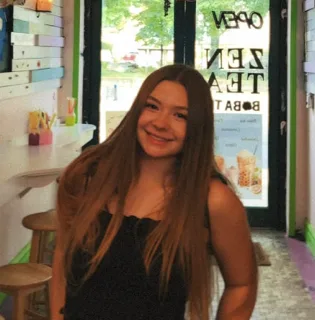 Emma Copello, Teaching Assistant